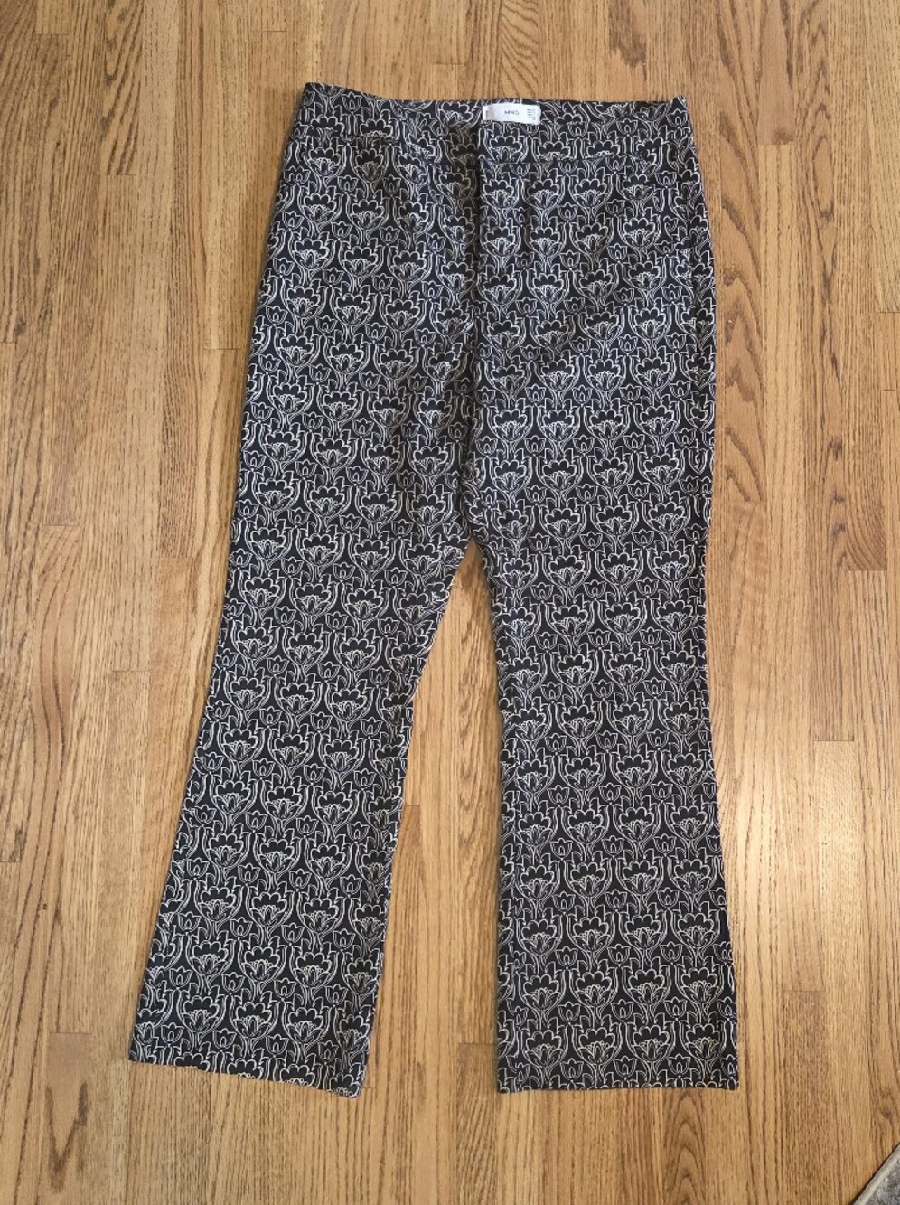 8 Mango B&W Pants